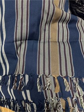 Hand woven hadrami shawl yemen
